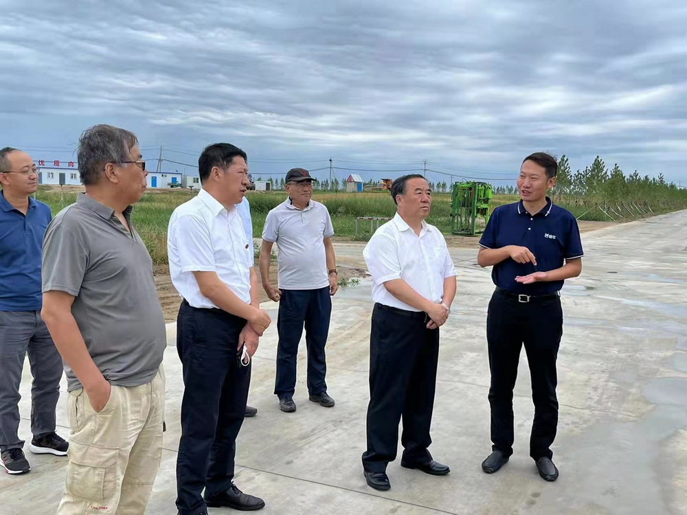 校党委书记刘志彧一行赴内蒙古侩牛物联网服务有限公司考察调研