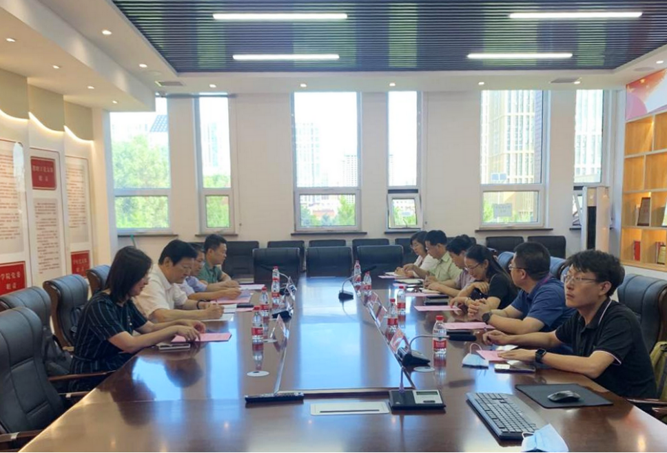 我校草食家畜生物育种集成攻关大平台通过现场论证