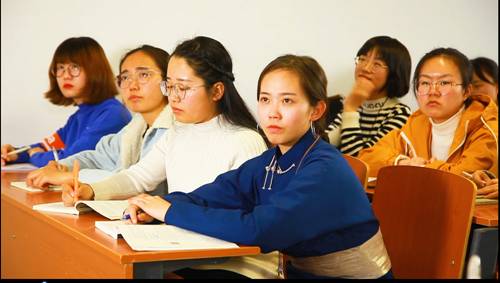 https://news.imu.edu.cn/__local/A/5C/36/A137E4DC7A7E127B77930747E7E_D9017EF2_B70B2.png