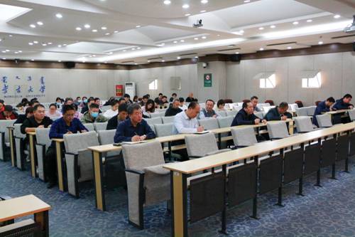 https://news.imu.edu.cn/__local/D/B4/1A/C466458868DCDD89226D06DBF2E_0FD340C1_4378E.jpg